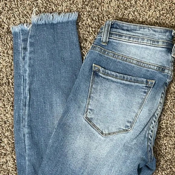 Distressed Skinny Jeans - Picture 4 of 4